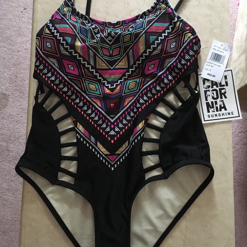 Women’s one piece bathing suit